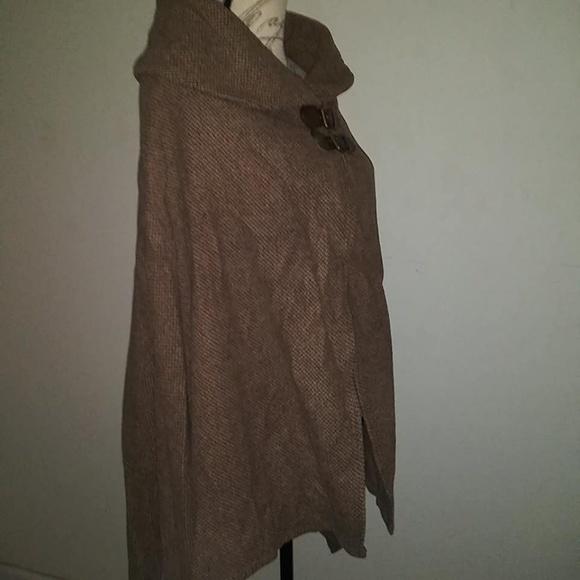 Ralph Lauren Equestrian Wool Poncho Cape Wrap NWT - Picture 3 of 7